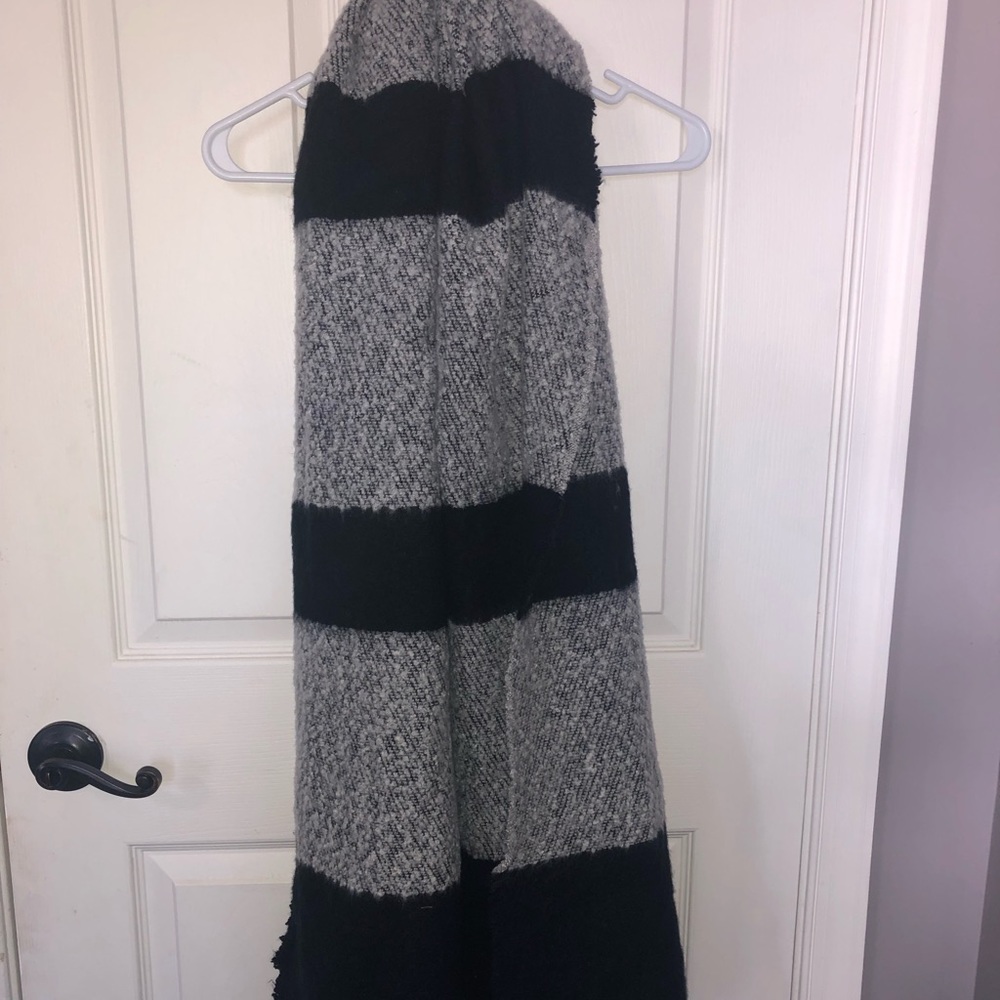 Soft Oversized Scarf